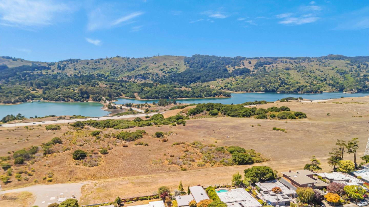 Detail Gallery Image 52 of 59 For 30 White Plains Ct, San Mateo,  CA 94402 - 4 Beds | 2 Baths