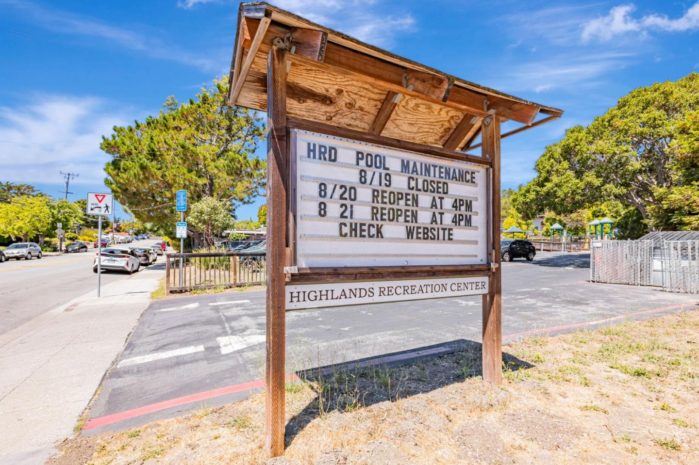 Detail Gallery Image 56 of 59 For 30 White Plains Ct, San Mateo,  CA 94402 - 4 Beds | 2 Baths
