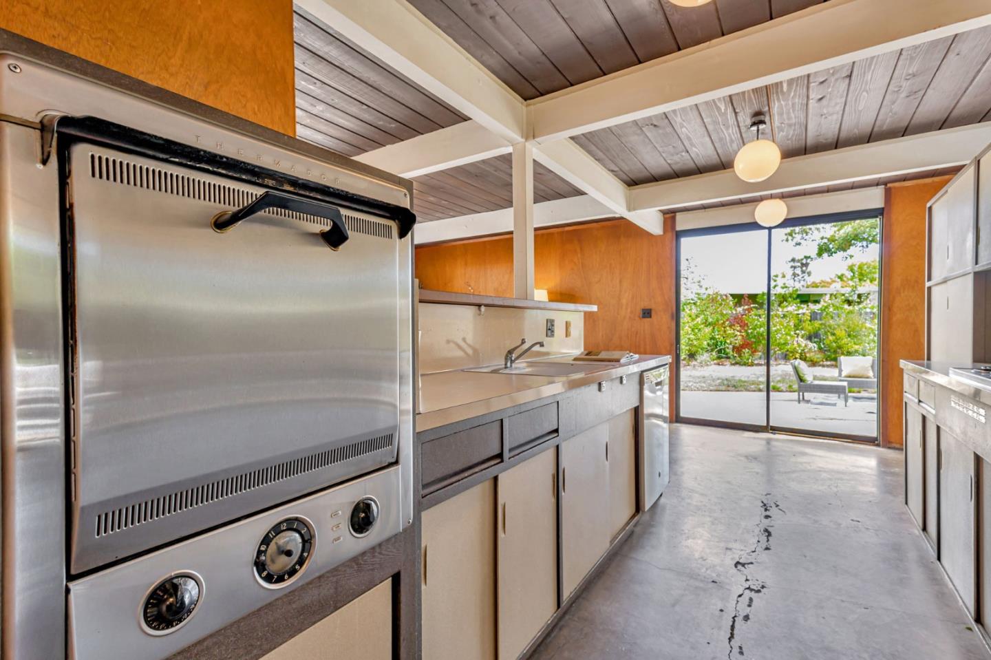 Detail Gallery Image 9 of 59 For 30 White Plains Ct, San Mateo,  CA 94402 - 4 Beds | 2 Baths