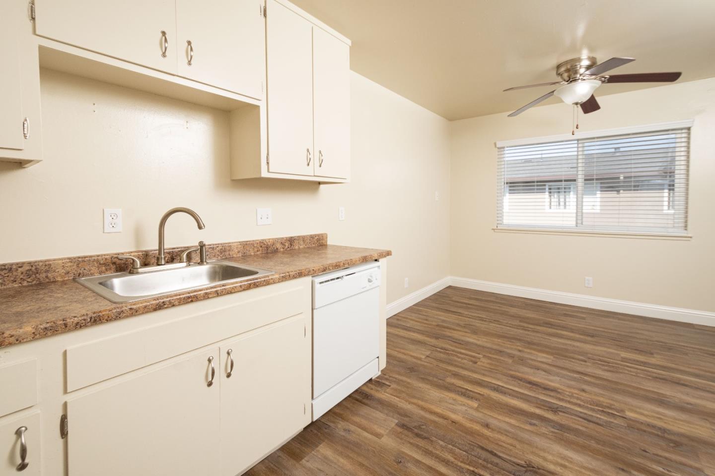 Detail Gallery Image 14 of 18 For 2777 Marina Blvd, San Leandro,  CA 94577 - – Beds | – Baths