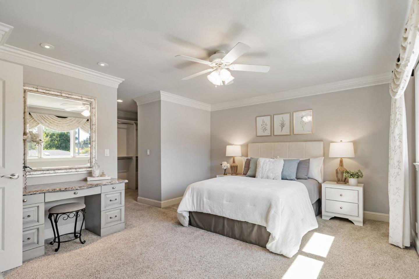 Detail Gallery Image 13 of 18 For 1697 Hyde Dr, Los Gatos,  CA 95032 - 5 Beds | 2/1 Baths