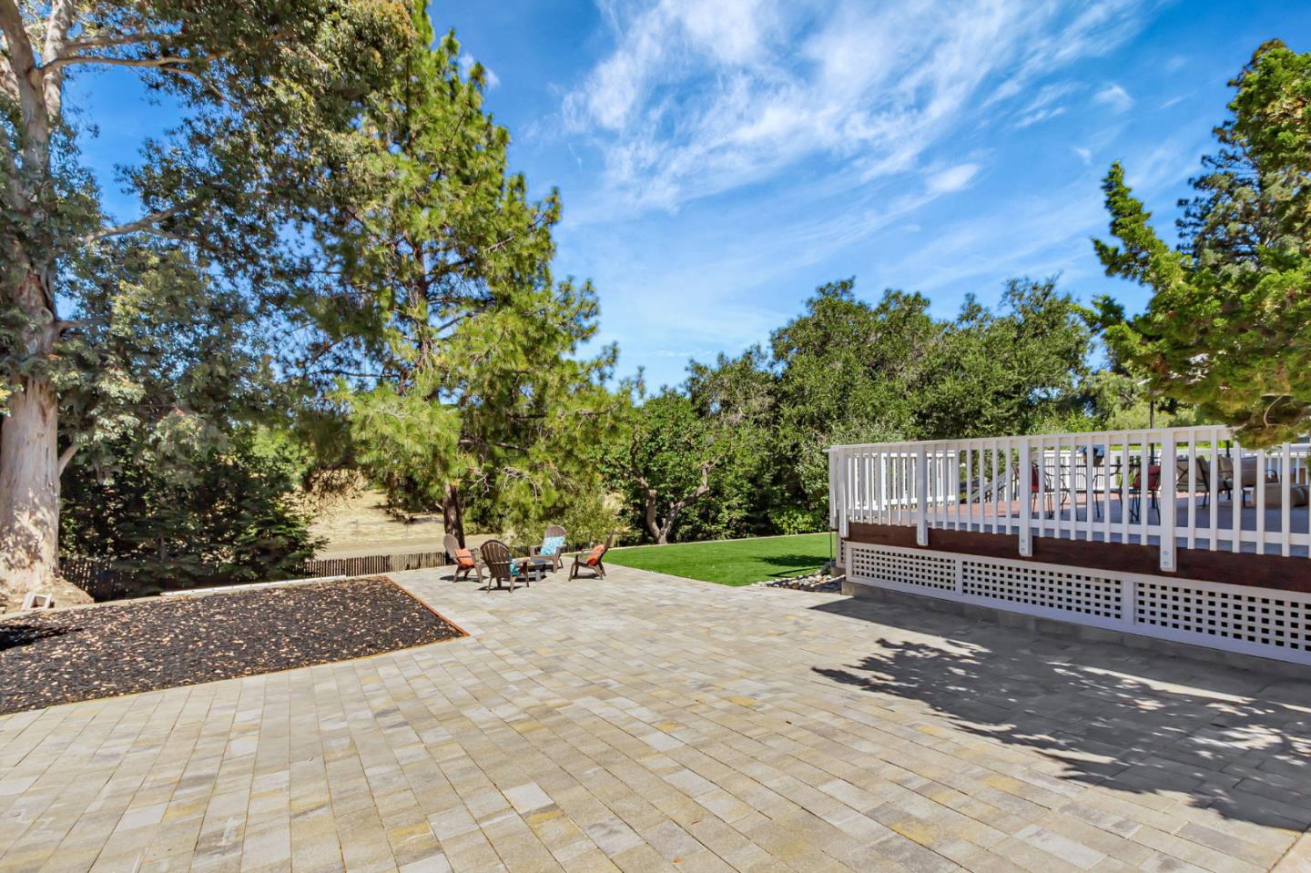 Detail Gallery Image 5 of 8 For 1697 Hyde Dr, Los Gatos,  CA 95032 - 5 Beds | 2/1 Baths