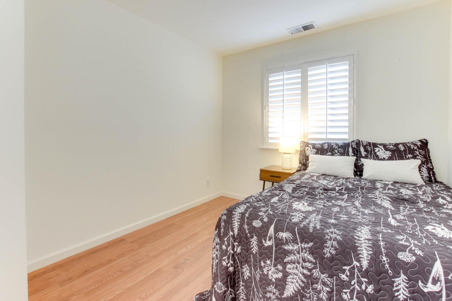Detail Gallery Image 17 of 49 For 751 La Baig Dr, Hollister,  CA 95023 - 5 Beds | 2 Baths