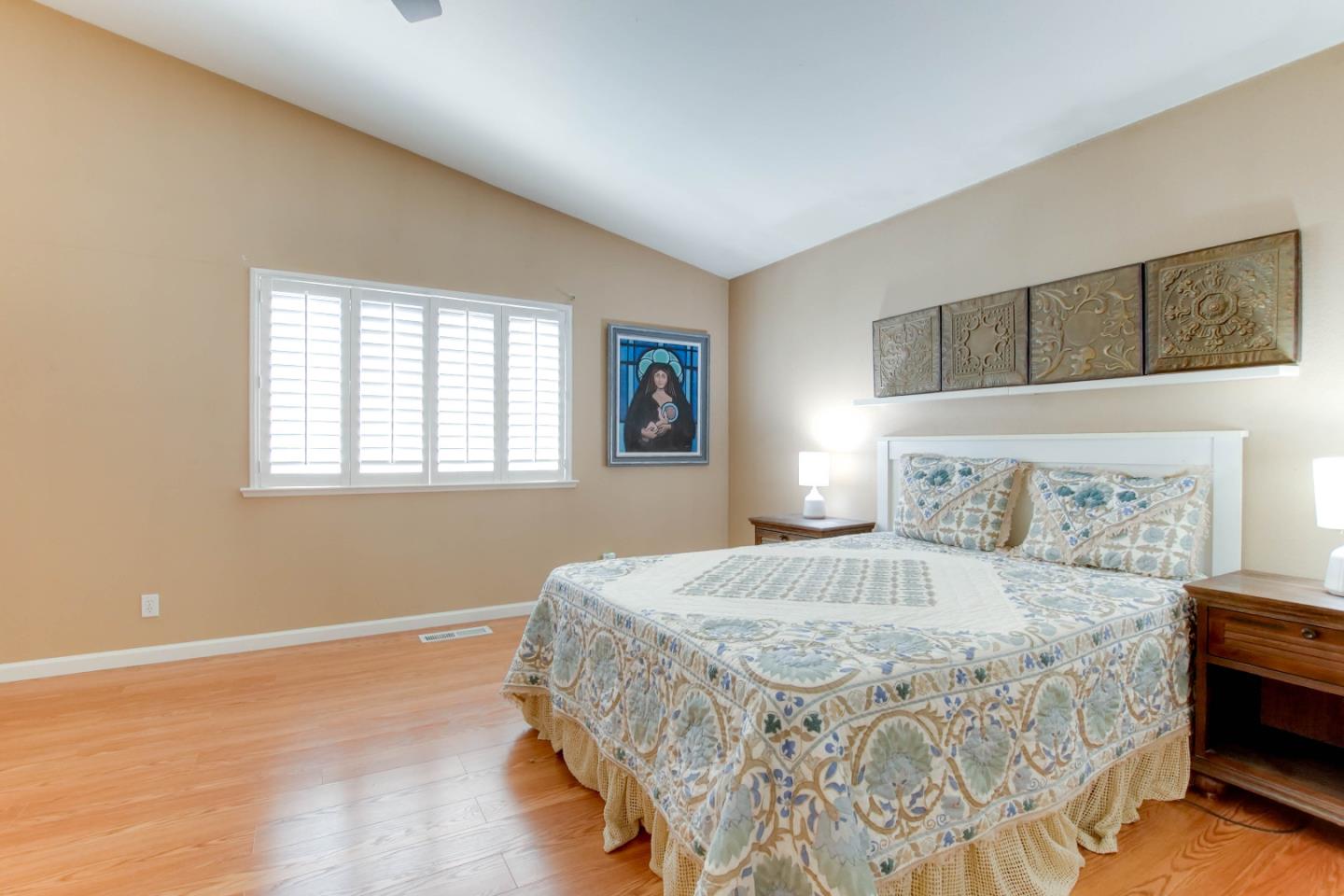 Detail Gallery Image 22 of 49 For 751 La Baig Dr, Hollister,  CA 95023 - 5 Beds | 2 Baths