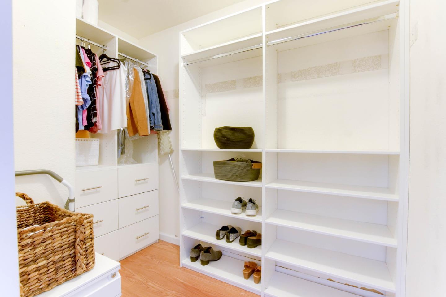 Detail Gallery Image 24 of 49 For 751 La Baig Dr, Hollister,  CA 95023 - 5 Beds | 2 Baths