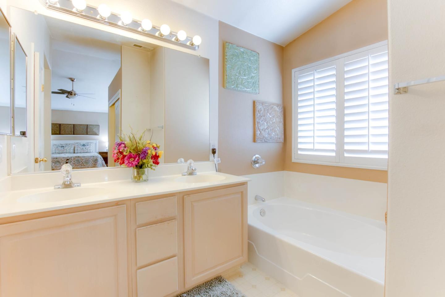 Detail Gallery Image 26 of 49 For 751 La Baig Dr, Hollister,  CA 95023 - 5 Beds | 2 Baths