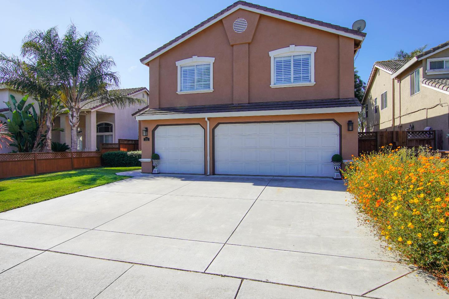 Detail Gallery Image 3 of 49 For 751 La Baig Dr, Hollister,  CA 95023 - 5 Beds | 2 Baths