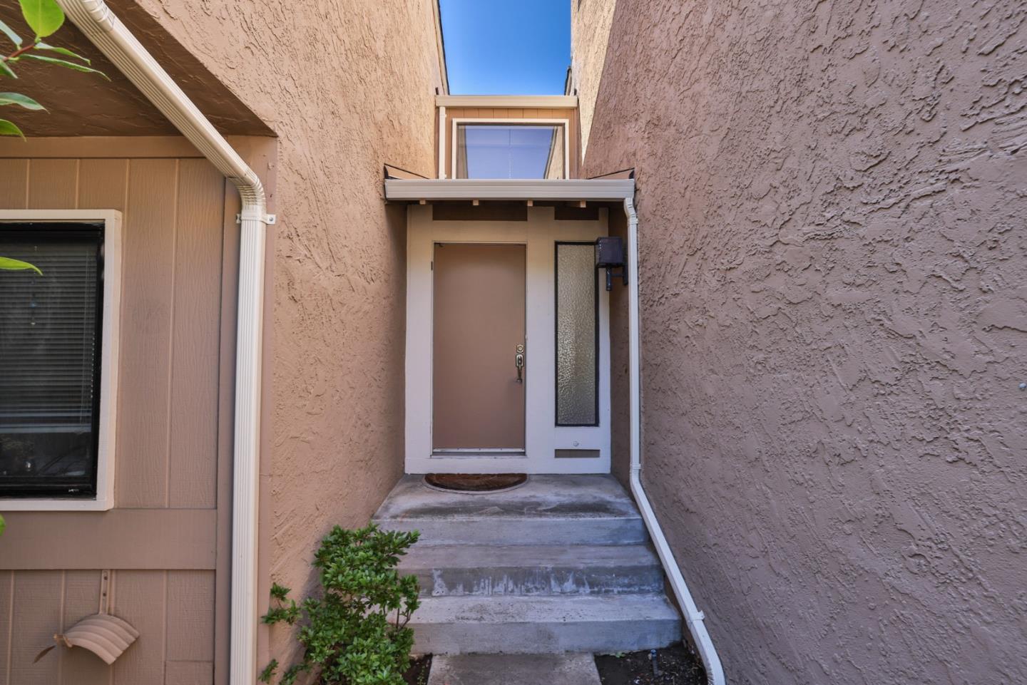 Detail Gallery Image 4 of 34 For 6628 Wildwood Ct, San Jose,  CA 95120 - 3 Beds | 2/1 Baths