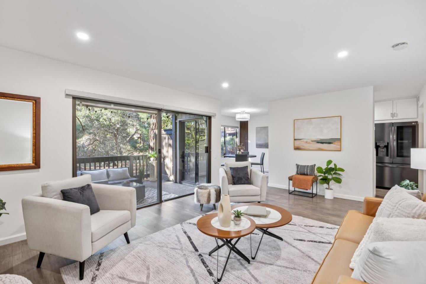 Detail Gallery Image 3 of 13 For 3350 La Mesa Dr #4,  San Carlos,  CA 94070 - 2 Beds | 2 Baths