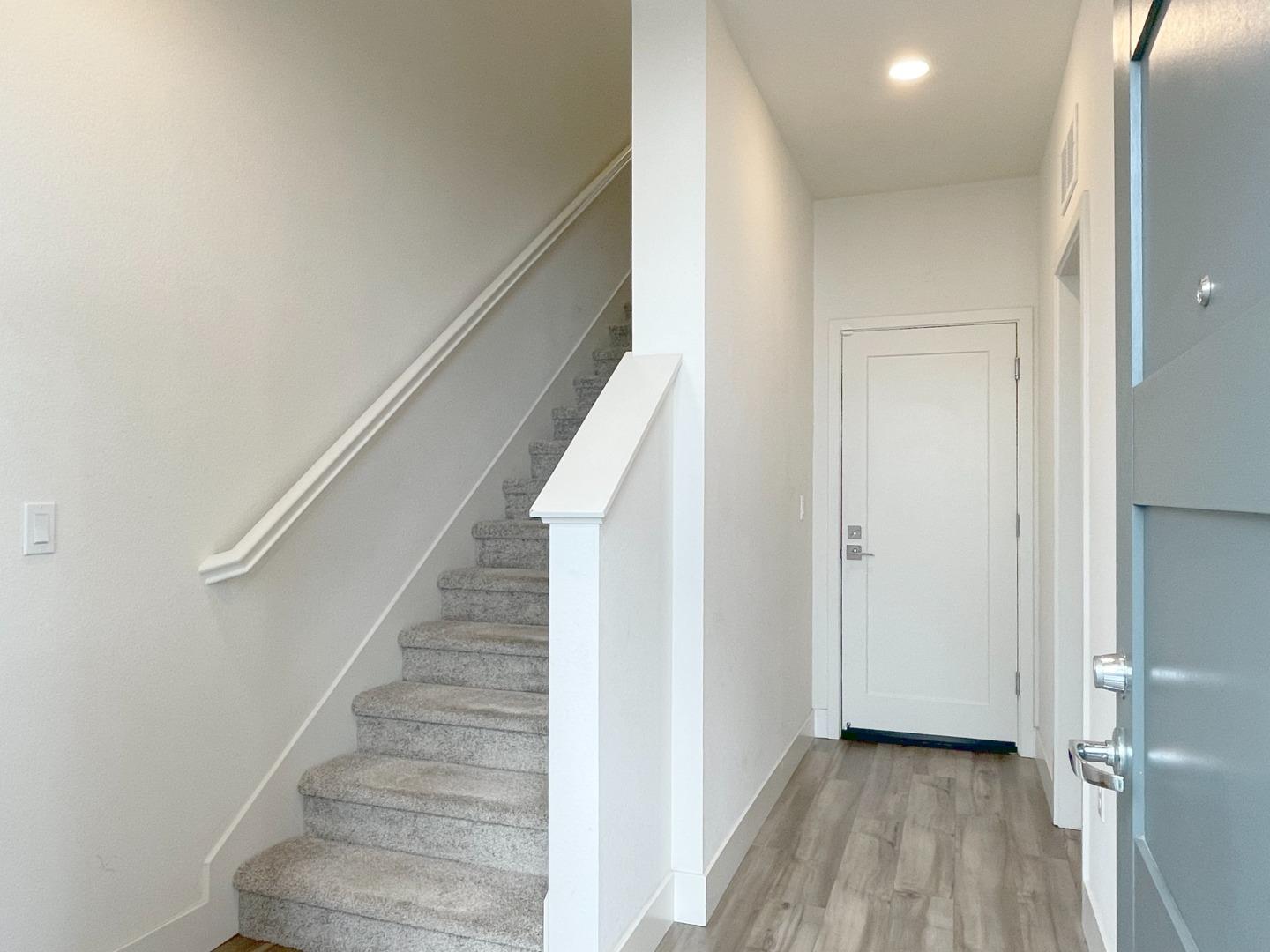 Detail Gallery Image 3 of 24 For 9600 Seawind Way, Newark,  CA 94560 - 3 Beds | 3 Baths