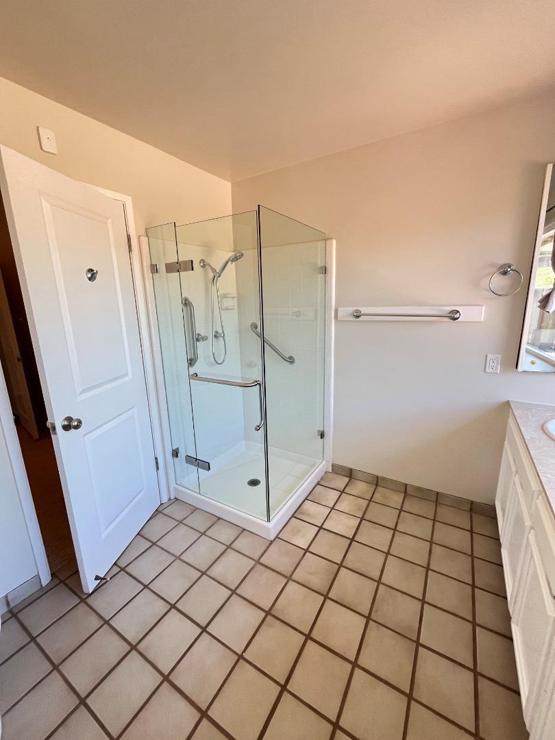 Detail Gallery Image 16 of 32 For 2066 Touraine Ln, Half Moon Bay,  CA 94019 - 3 Beds | 2 Baths