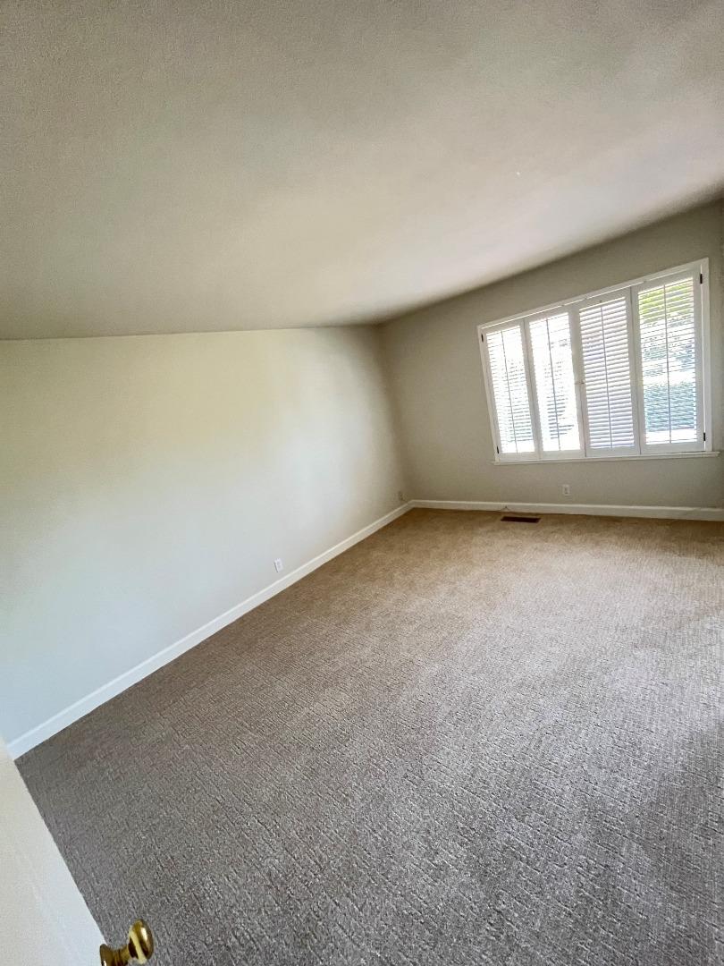 Detail Gallery Image 31 of 32 For 2066 Touraine Ln, Half Moon Bay,  CA 94019 - 3 Beds | 2 Baths