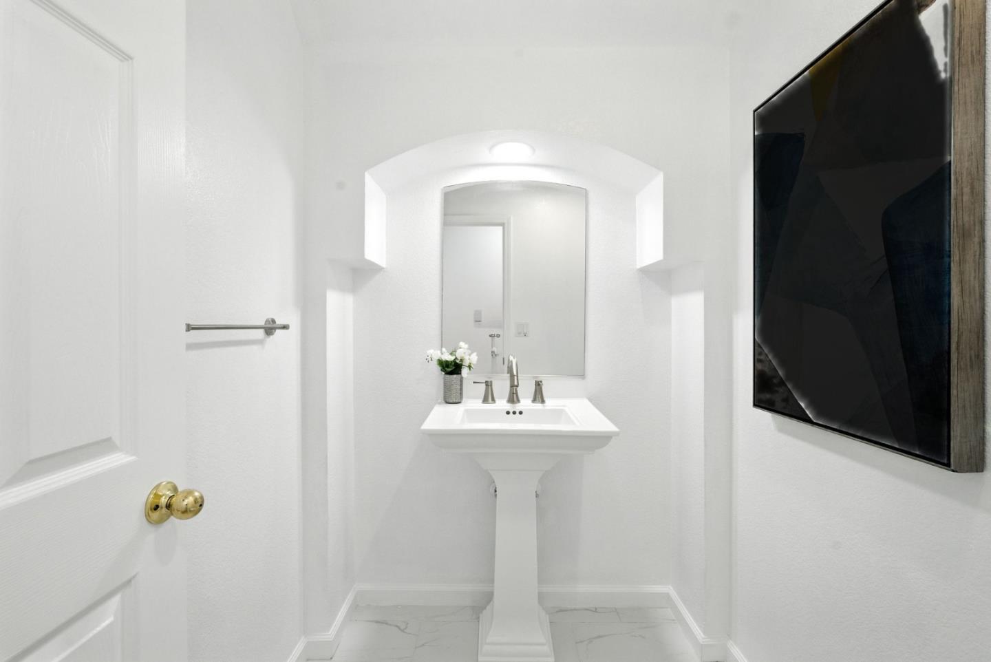 Detail Gallery Image 17 of 57 For 34352 Mulberry Ter, Fremont,  CA 94555 - 4 Beds | 2/1 Baths