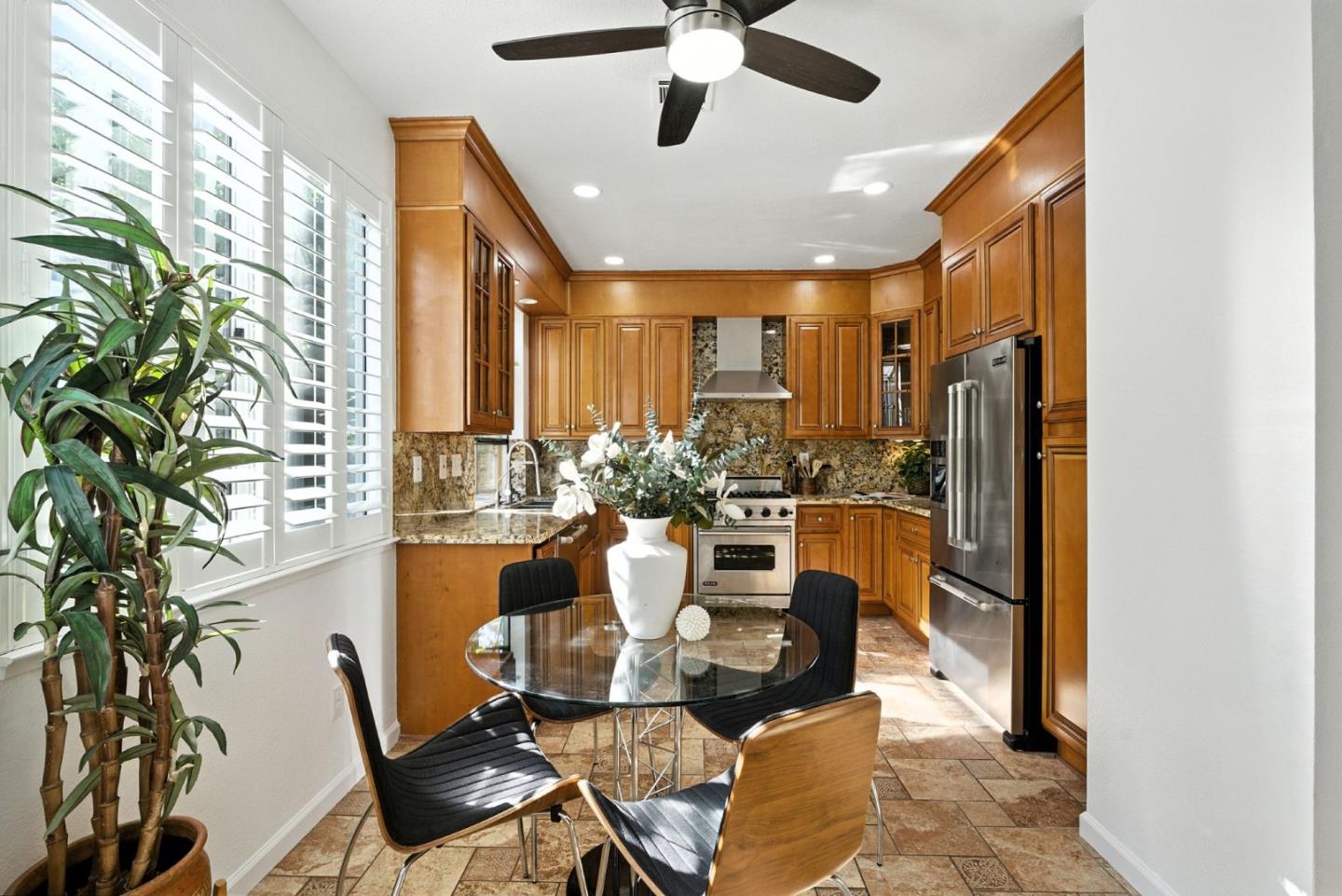 Detail Gallery Image 20 of 57 For 34352 Mulberry Ter, Fremont,  CA 94555 - 4 Beds | 2/1 Baths