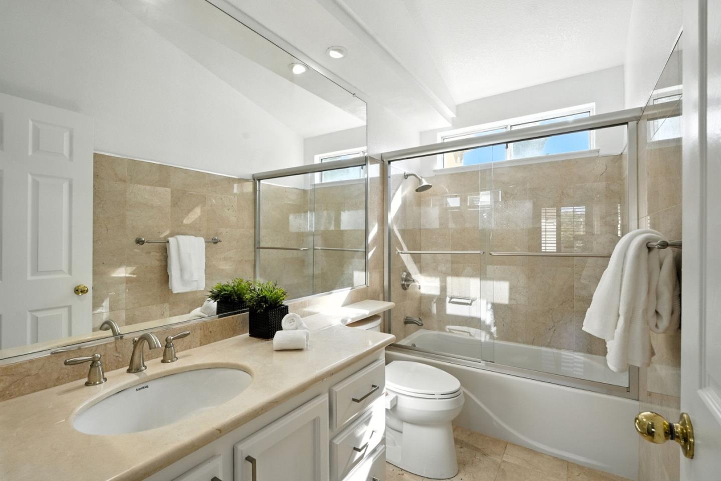 Detail Gallery Image 41 of 57 For 34352 Mulberry Ter, Fremont,  CA 94555 - 4 Beds | 2/1 Baths