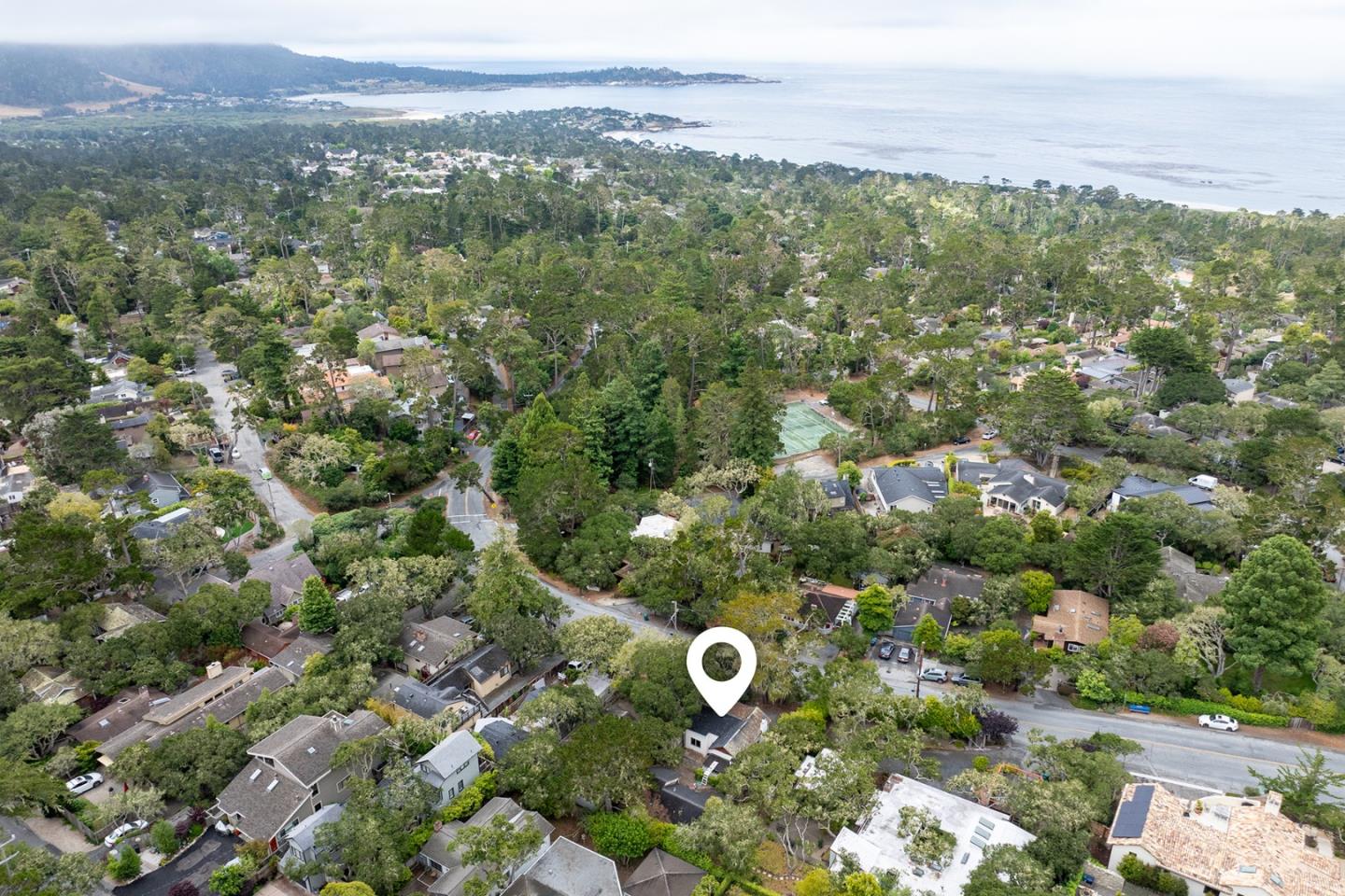 Detail Gallery Image 2 of 14 For 24697 Camino Del Monte, Carmel,  CA 93923 - 2 Beds | 1/1 Baths