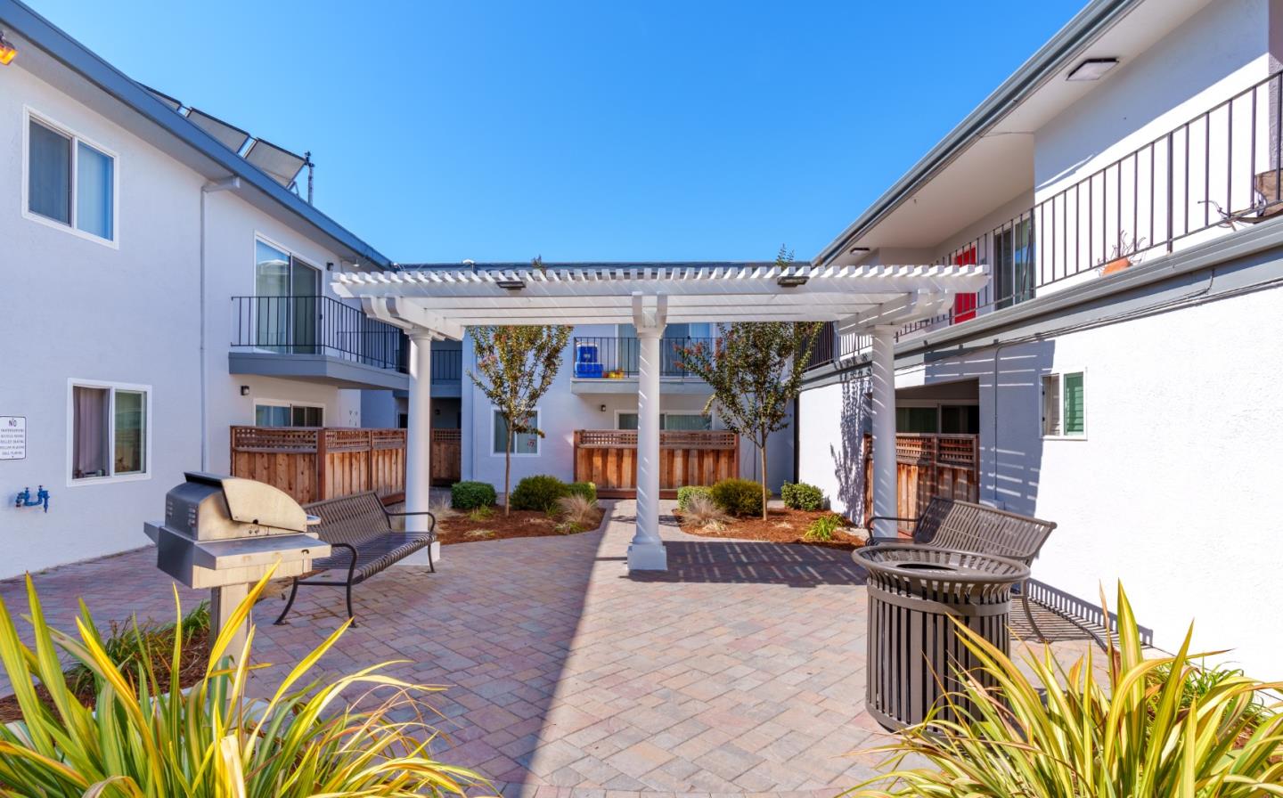 Detail Gallery Image 4 of 21 For 2736 Marina Blvd, San Leandro,  CA 94577 - – Beds | – Baths