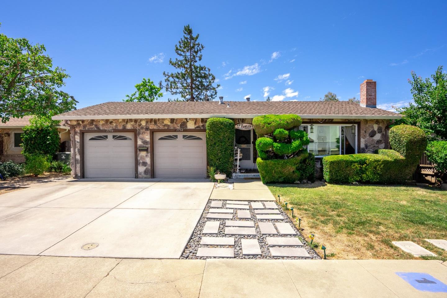 Detail Gallery Image 3 of 53 For 1754-1756 Plaza Ct, Mountain View,  CA 94040 - – Beds | – Baths