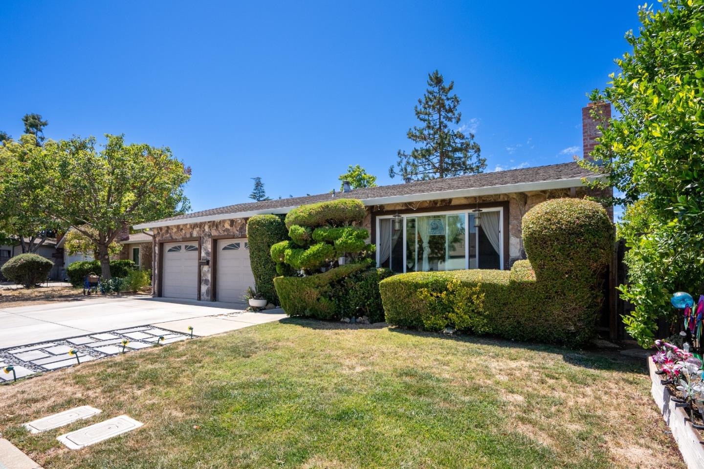 Detail Gallery Image 5 of 53 For 1754-1756 Plaza Ct, Mountain View,  CA 94040 - – Beds | – Baths
