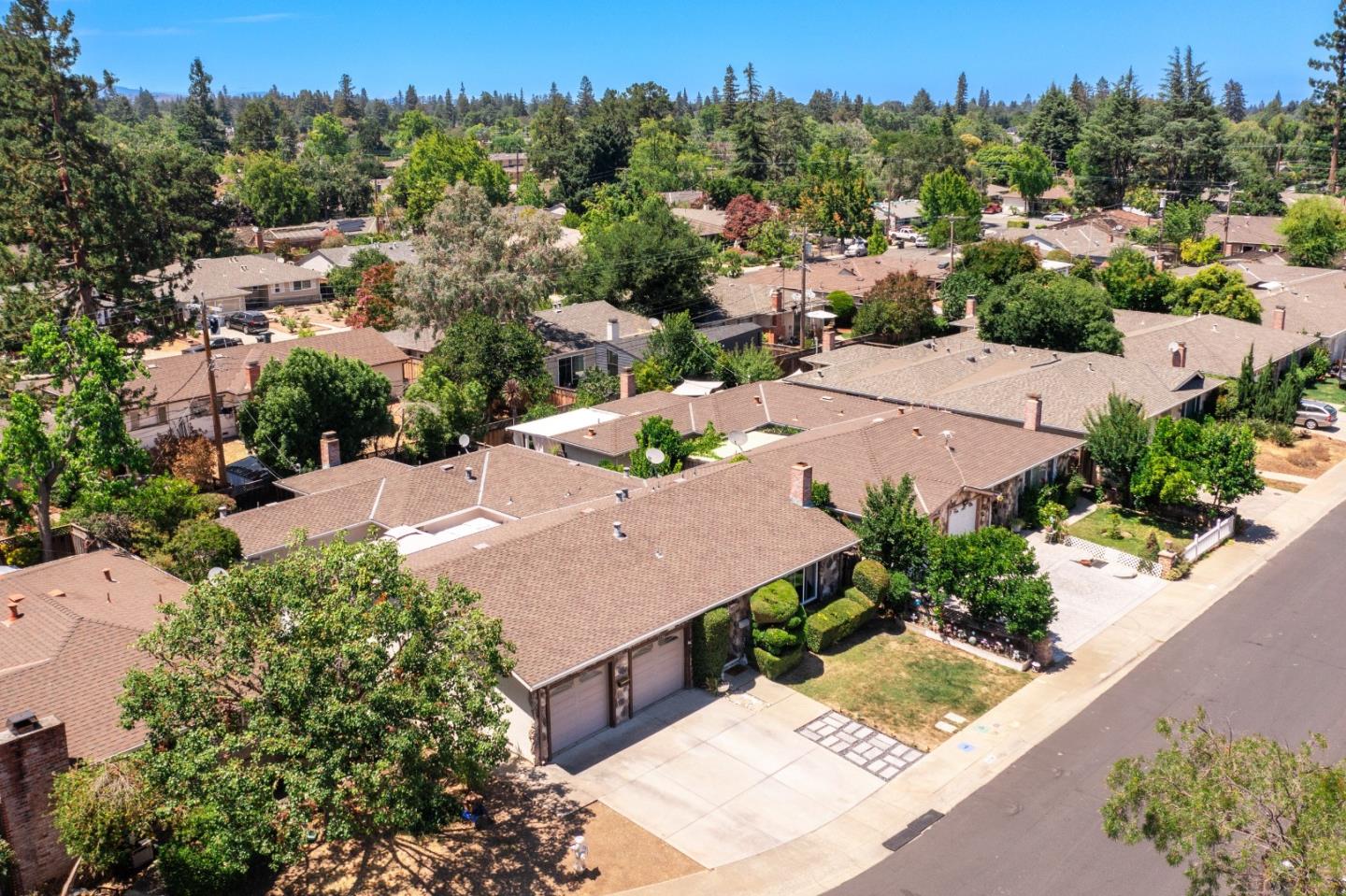 Detail Gallery Image 7 of 53 For 1754-1756 Plaza Ct, Mountain View,  CA 94040 - – Beds | – Baths