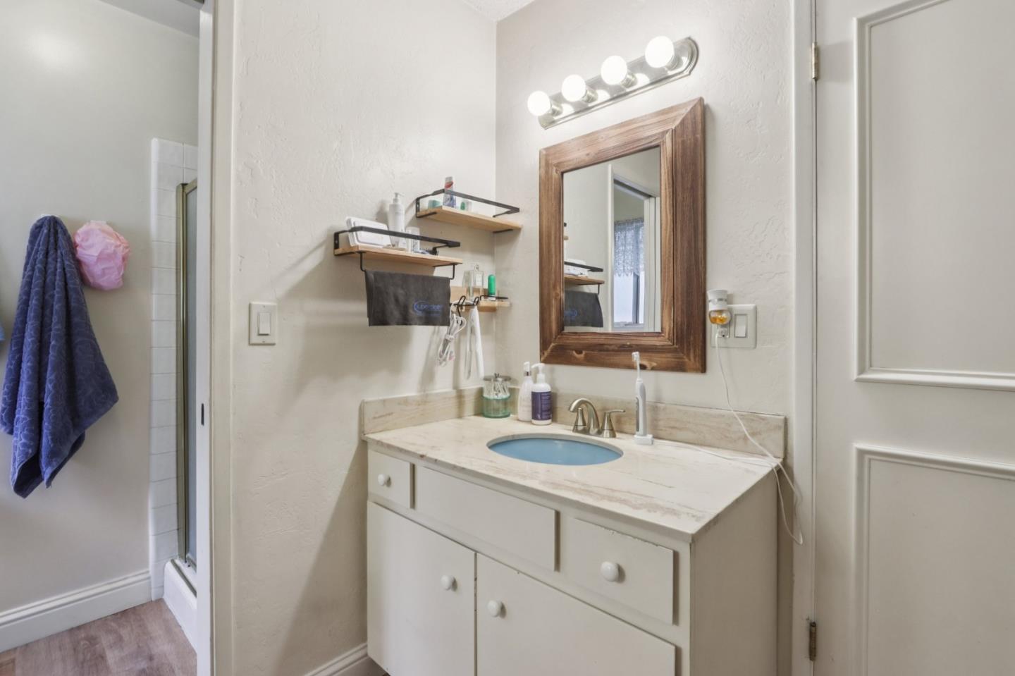 Detail Gallery Image 10 of 32 For 17848 Berta Canyon Rd, Salinas,  CA 93907 - 3 Beds | 2 Baths