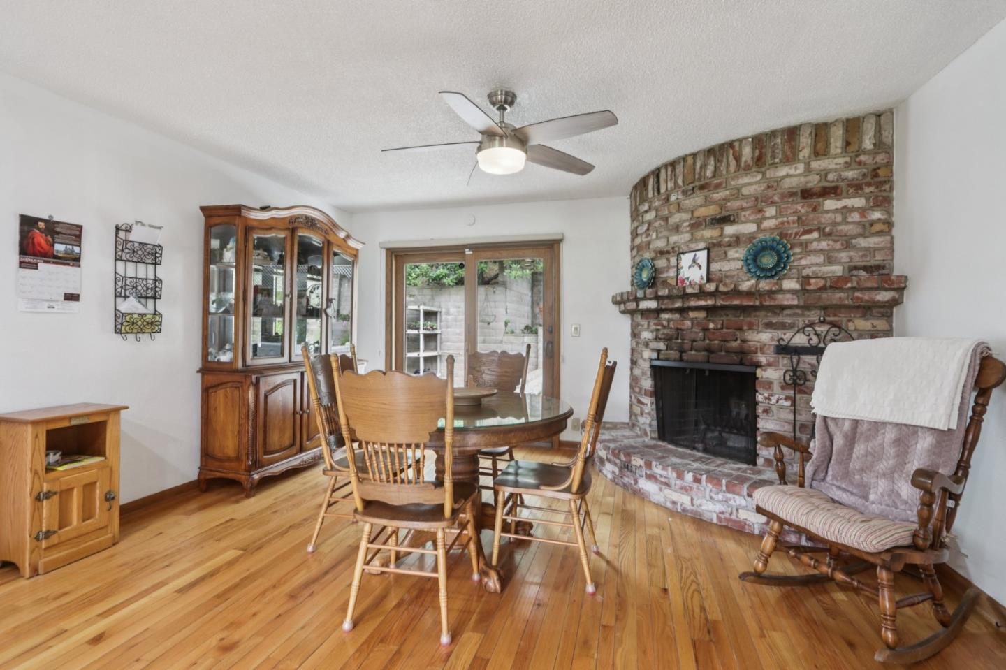 Detail Gallery Image 4 of 32 For 17848 Berta Canyon Rd, Salinas,  CA 93907 - 3 Beds | 2 Baths