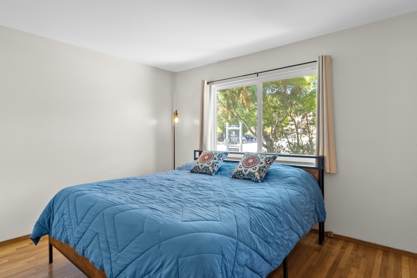 Detail Gallery Image 13 of 25 For 2010 Sequoia Dr, Santa Cruz,  CA 95065 - 3 Beds | 2 Baths