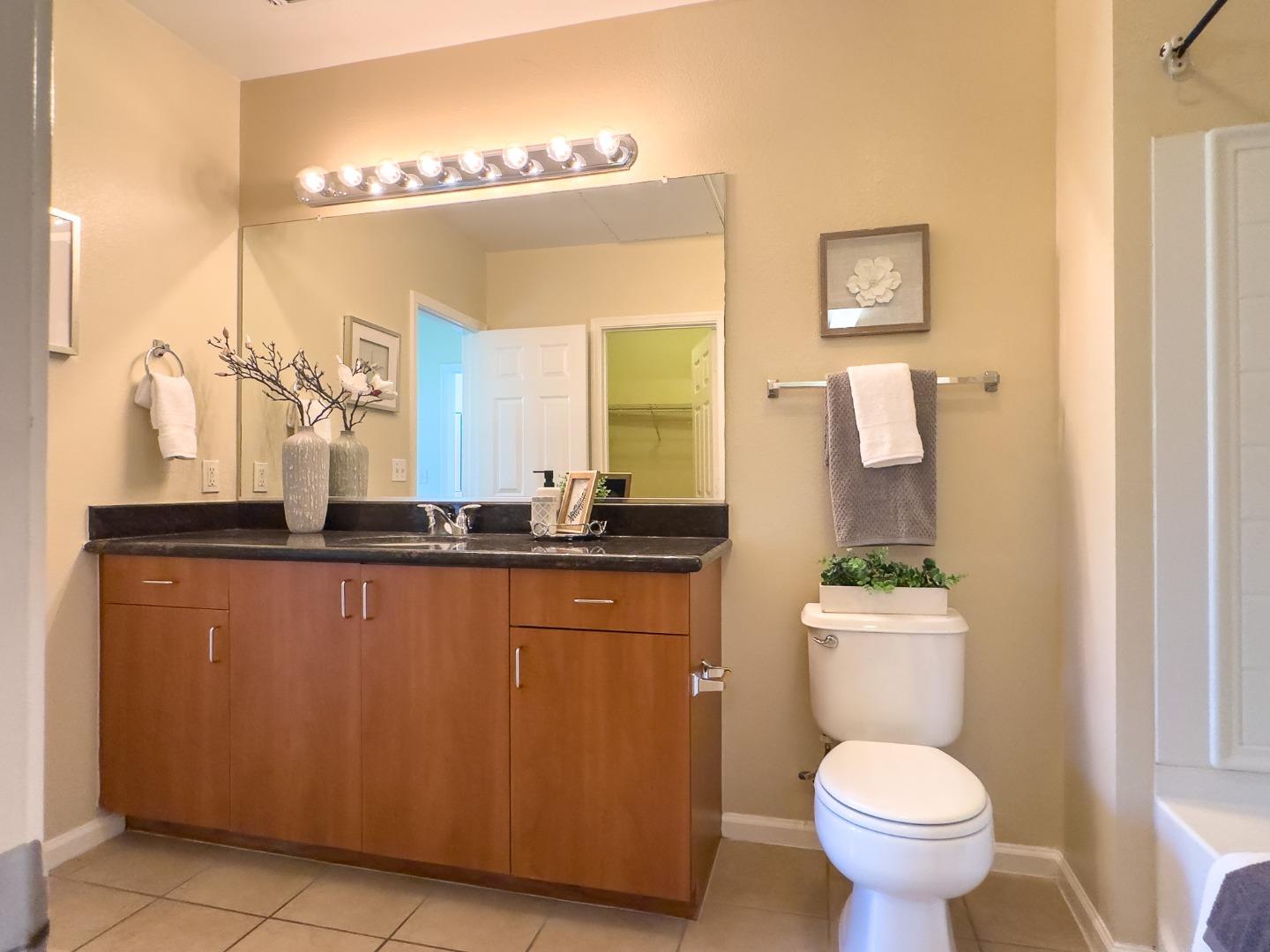 Detail Gallery Image 12 of 22 For 1060 S 3rd St #344,  San Jose,  CA 95112 - 1 Beds | 1 Baths