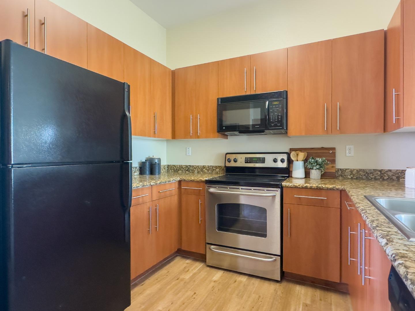 Detail Gallery Image 5 of 22 For 1060 S 3rd St #344,  San Jose,  CA 95112 - 1 Beds | 1 Baths