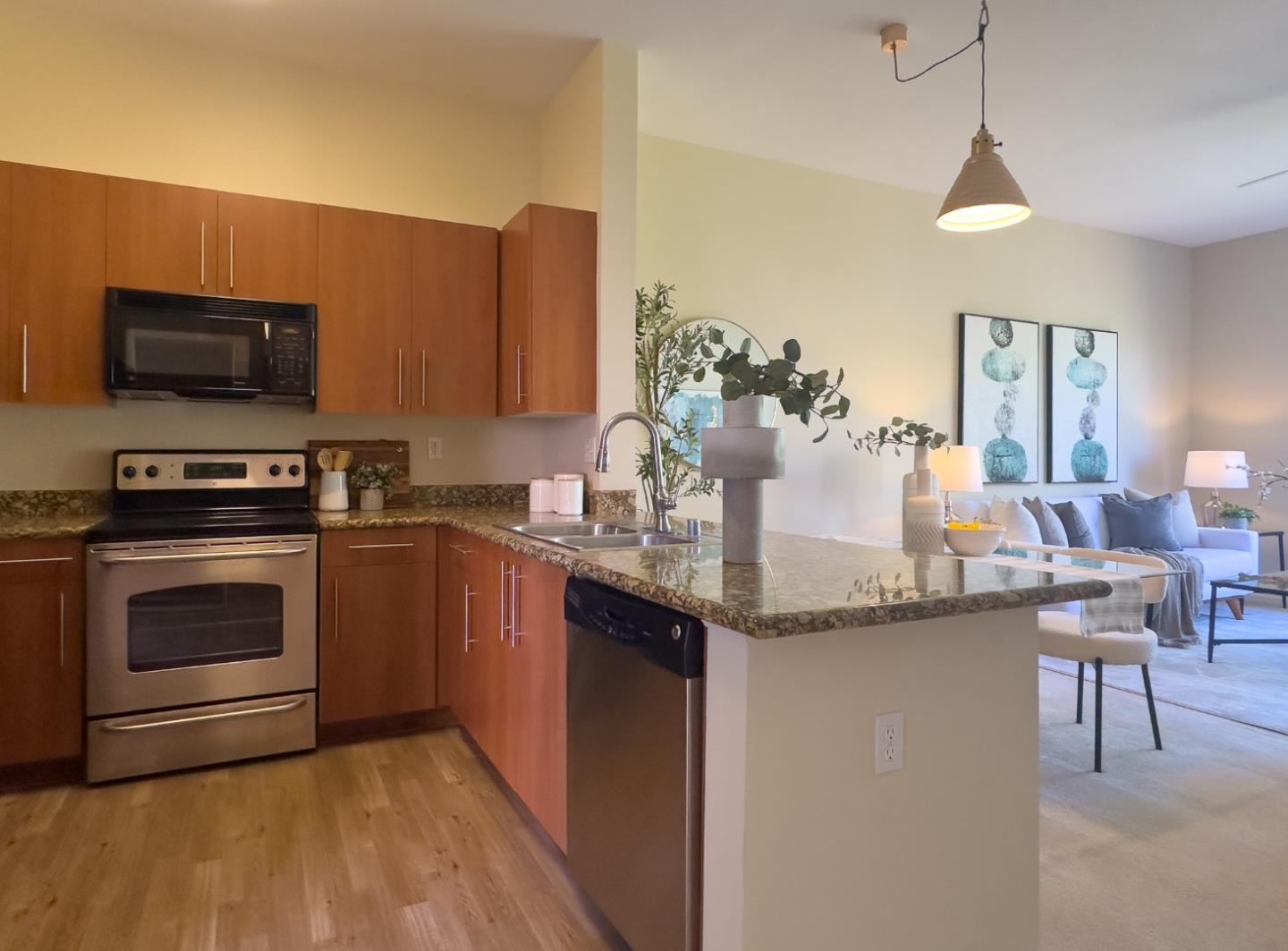 Detail Gallery Image 6 of 22 For 1060 S 3rd St #344,  San Jose,  CA 95112 - 1 Beds | 1 Baths