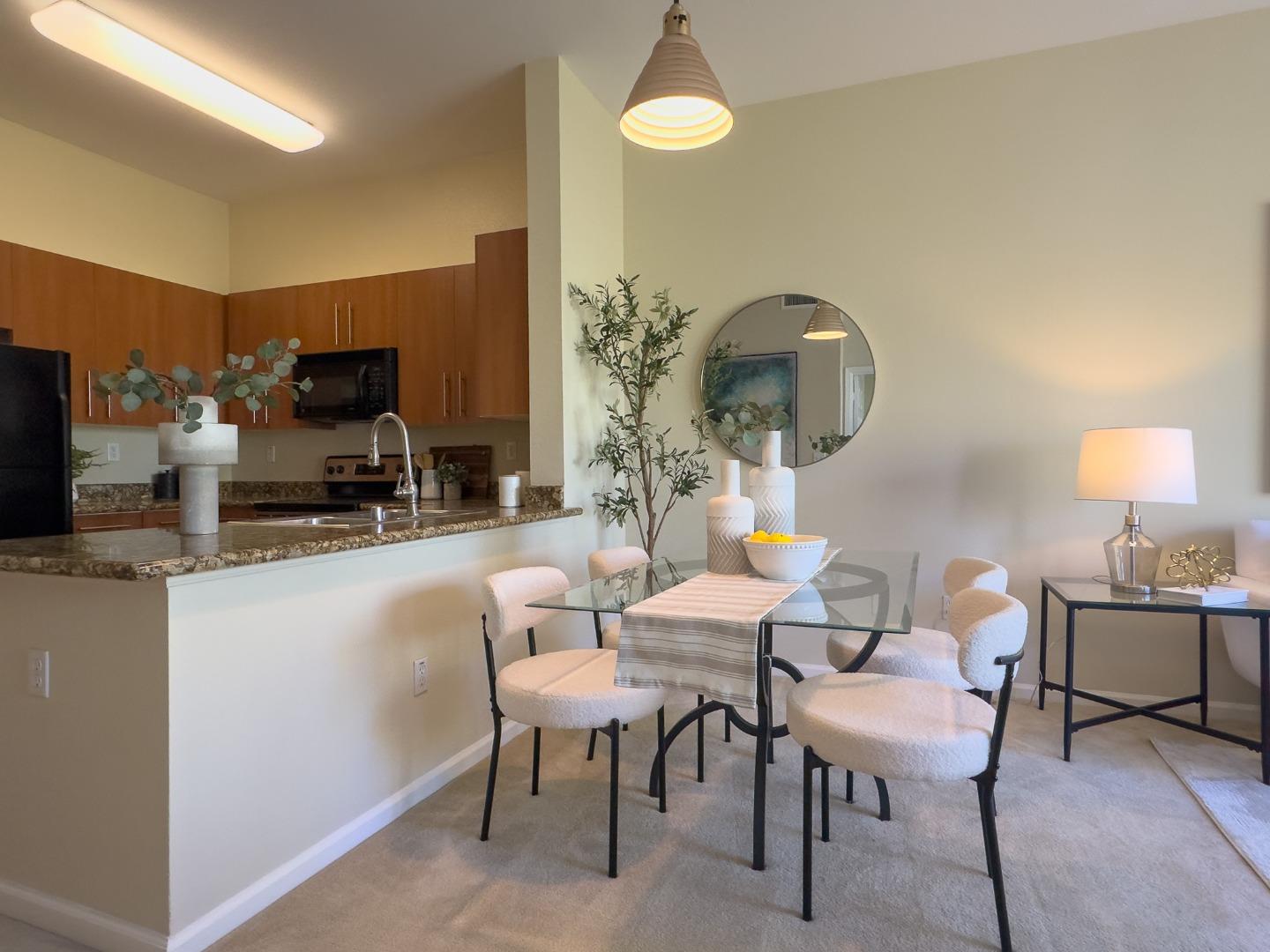 Detail Gallery Image 7 of 22 For 1060 S 3rd St #344,  San Jose,  CA 95112 - 1 Beds | 1 Baths