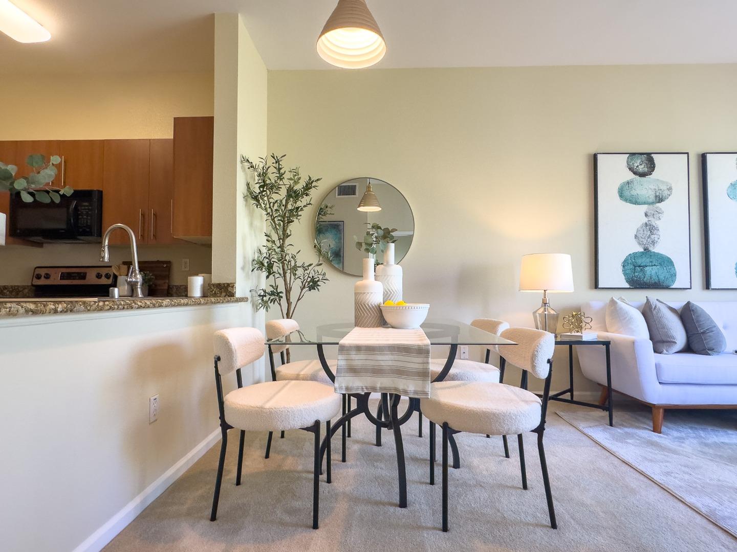 Detail Gallery Image 8 of 22 For 1060 S 3rd St #344,  San Jose,  CA 95112 - 1 Beds | 1 Baths