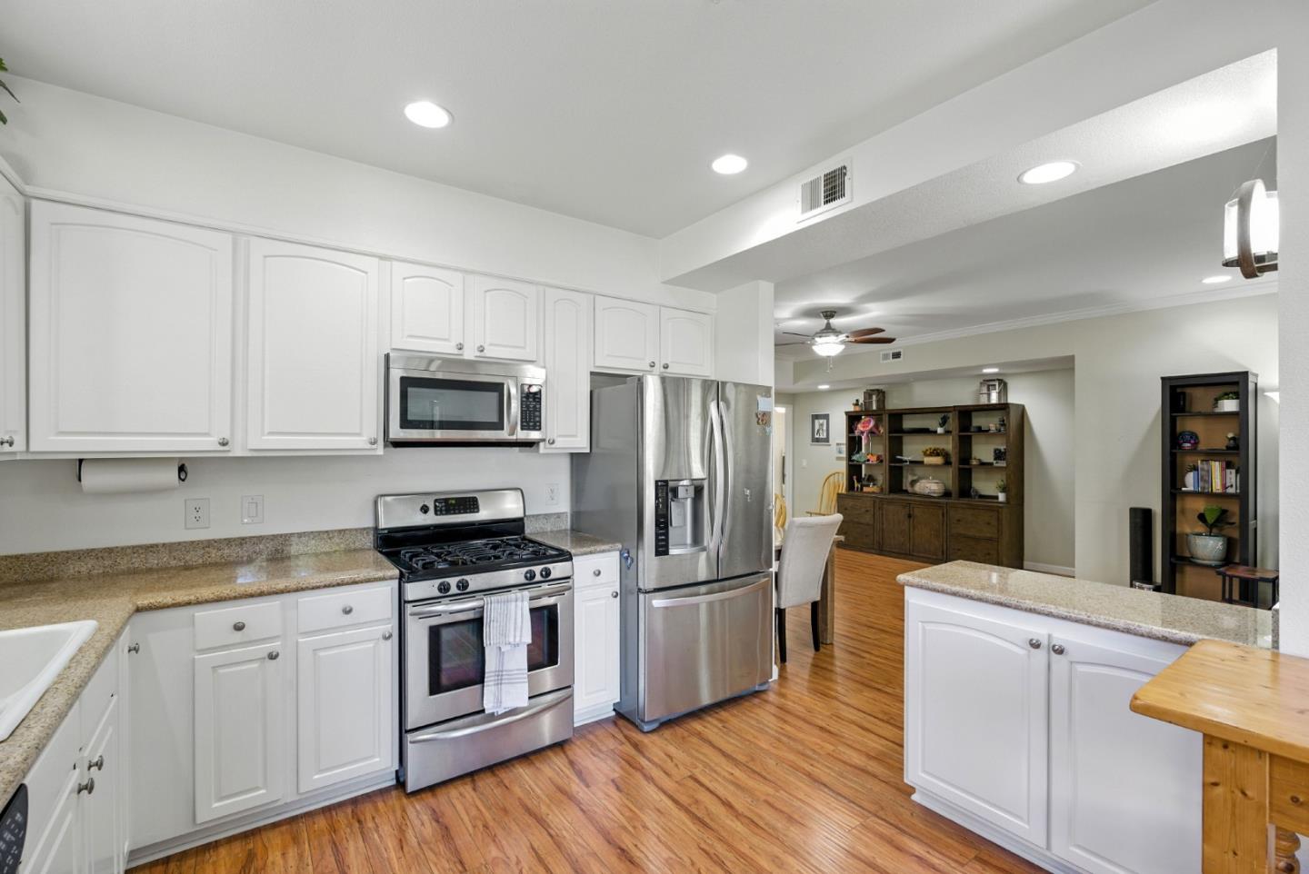 Detail Gallery Image 12 of 33 For 268 Bluebonnet Ln #124,  Scotts Valley,  CA 95066 - 2 Beds | 2 Baths