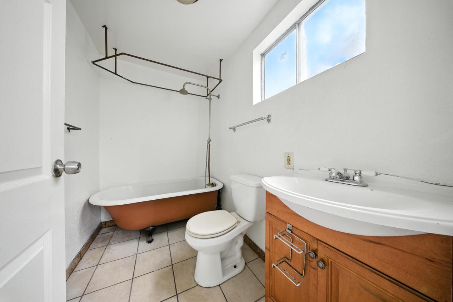 Detail Gallery Image 17 of 34 For 943 26th St, Oakland,  CA 94607 - 1 Beds | 1 Baths
