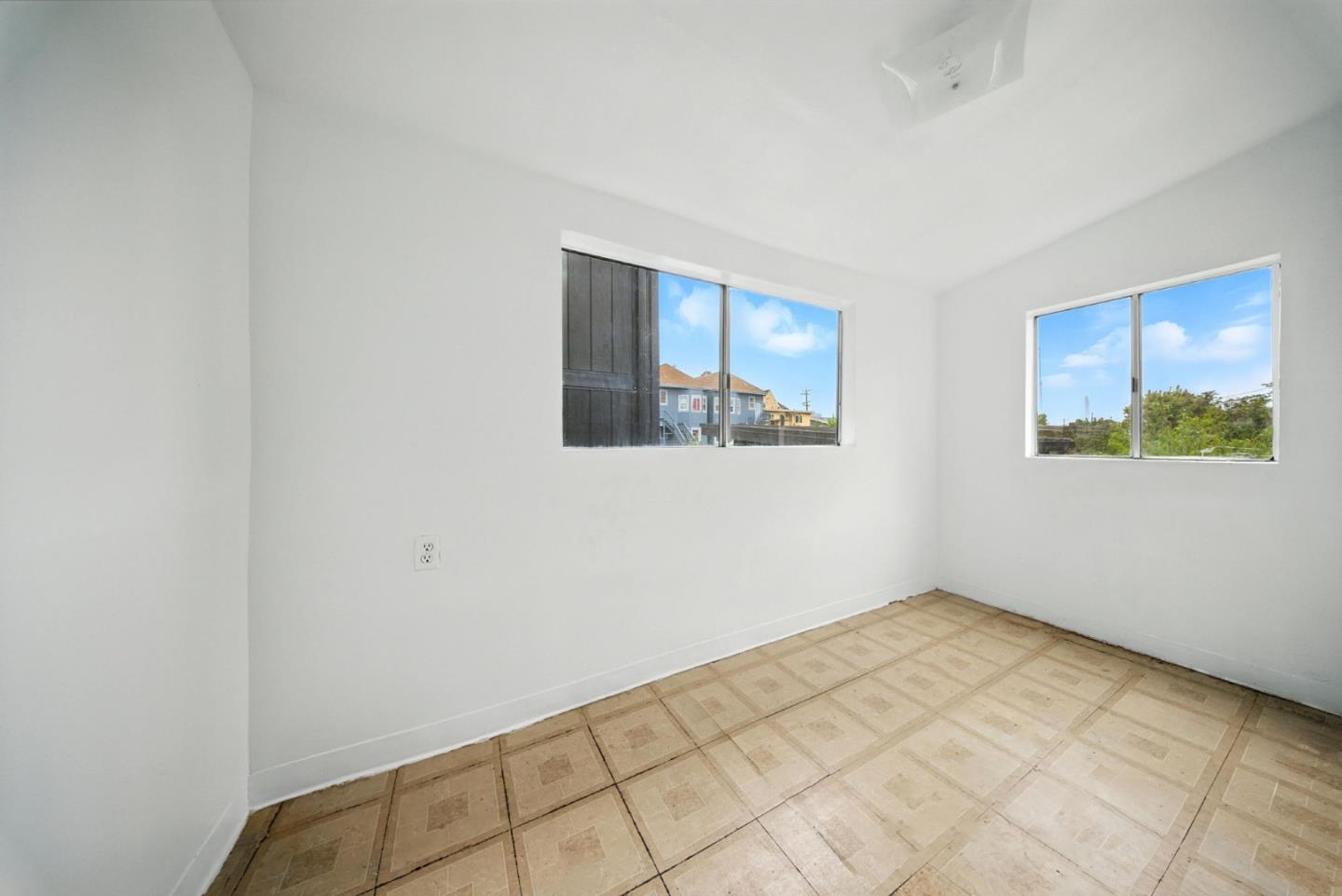 Detail Gallery Image 18 of 34 For 943 26th St, Oakland,  CA 94607 - 1 Beds | 1 Baths