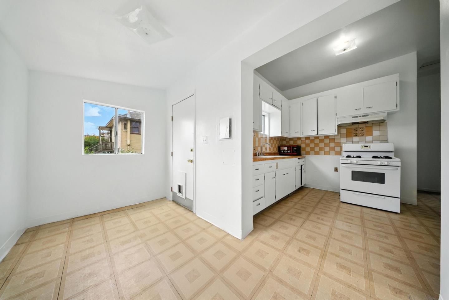 Detail Gallery Image 19 of 34 For 943 26th St, Oakland,  CA 94607 - 1 Beds | 1 Baths