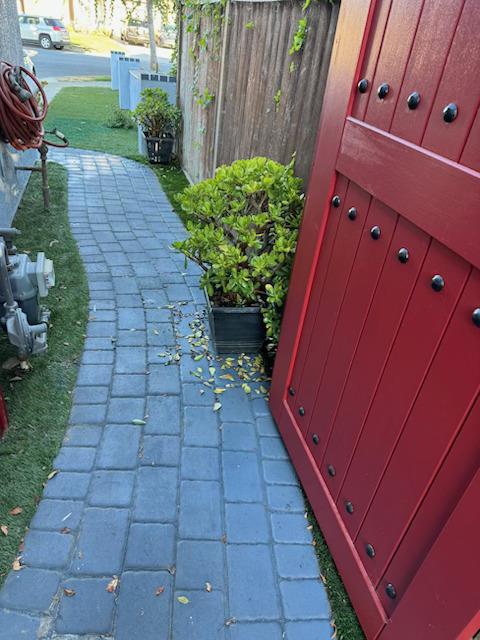 Detail Gallery Image 10 of 12 For 15 Twain Cir, Salinas,  CA 93906 - 3 Beds | 2 Baths