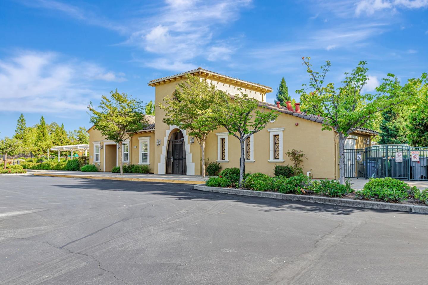 Detail Gallery Image 44 of 56 For 7691 Strath Pl, Gilroy,  CA 95020 - 4 Beds | 3 Baths