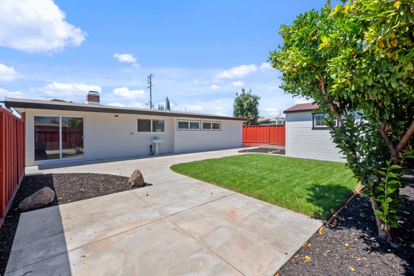 Detail Gallery Image 15 of 22 For 27650 La Porte Ave, Hayward,  CA 94545 - 3 Beds | 2 Baths