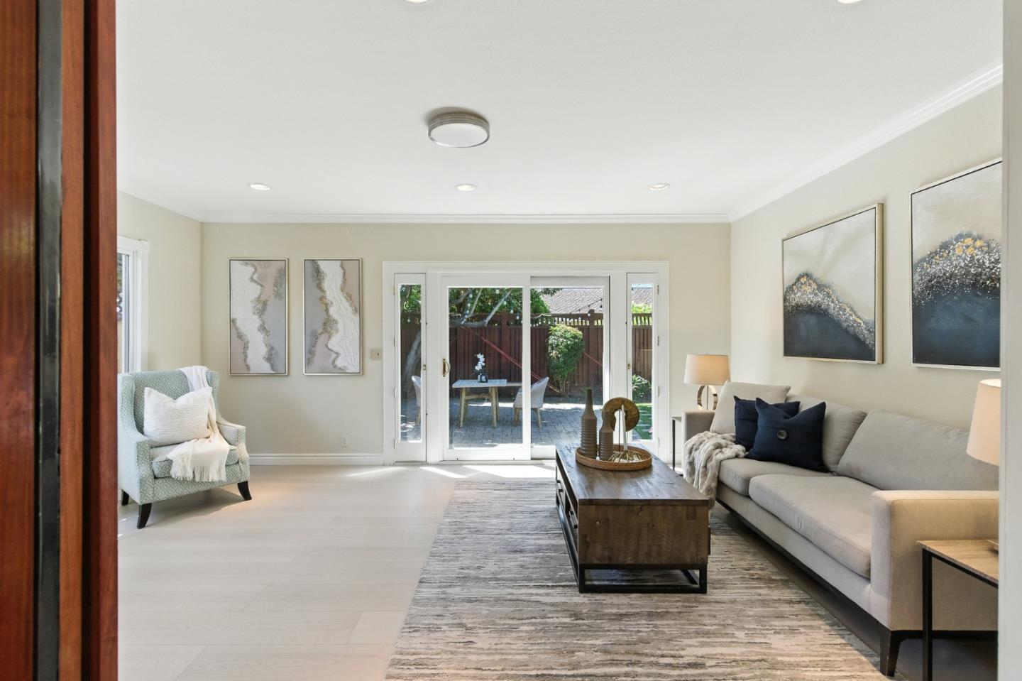 Detail Gallery Image 8 of 41 For 1932 Harris Ave, San Jose,  CA 95124 - 4 Beds | 3 Baths