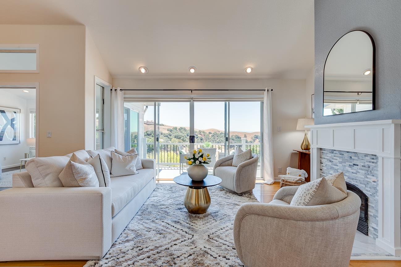 Detail Gallery Image 10 of 66 For 3415 Spring Creek Ln, Milpitas,  CA 95035 - 3 Beds | 2/1 Baths