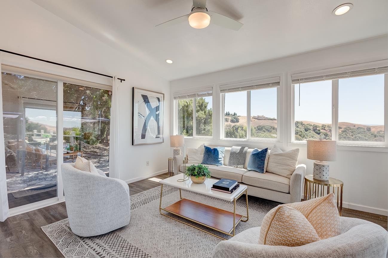 Detail Gallery Image 19 of 66 For 3415 Spring Creek Ln, Milpitas,  CA 95035 - 3 Beds | 2/1 Baths