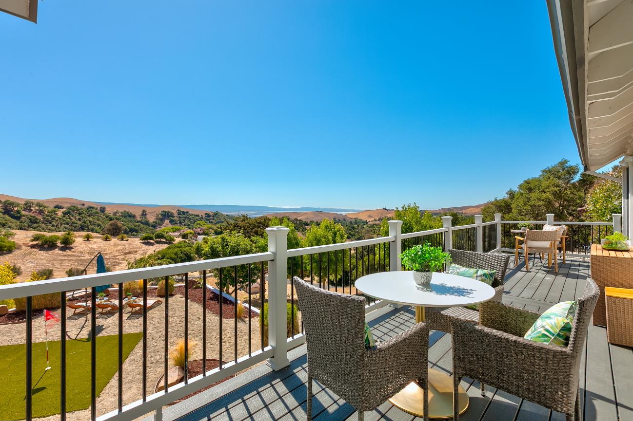 Detail Gallery Image 24 of 66 For 3415 Spring Creek Ln, Milpitas,  CA 95035 - 3 Beds | 2/1 Baths
