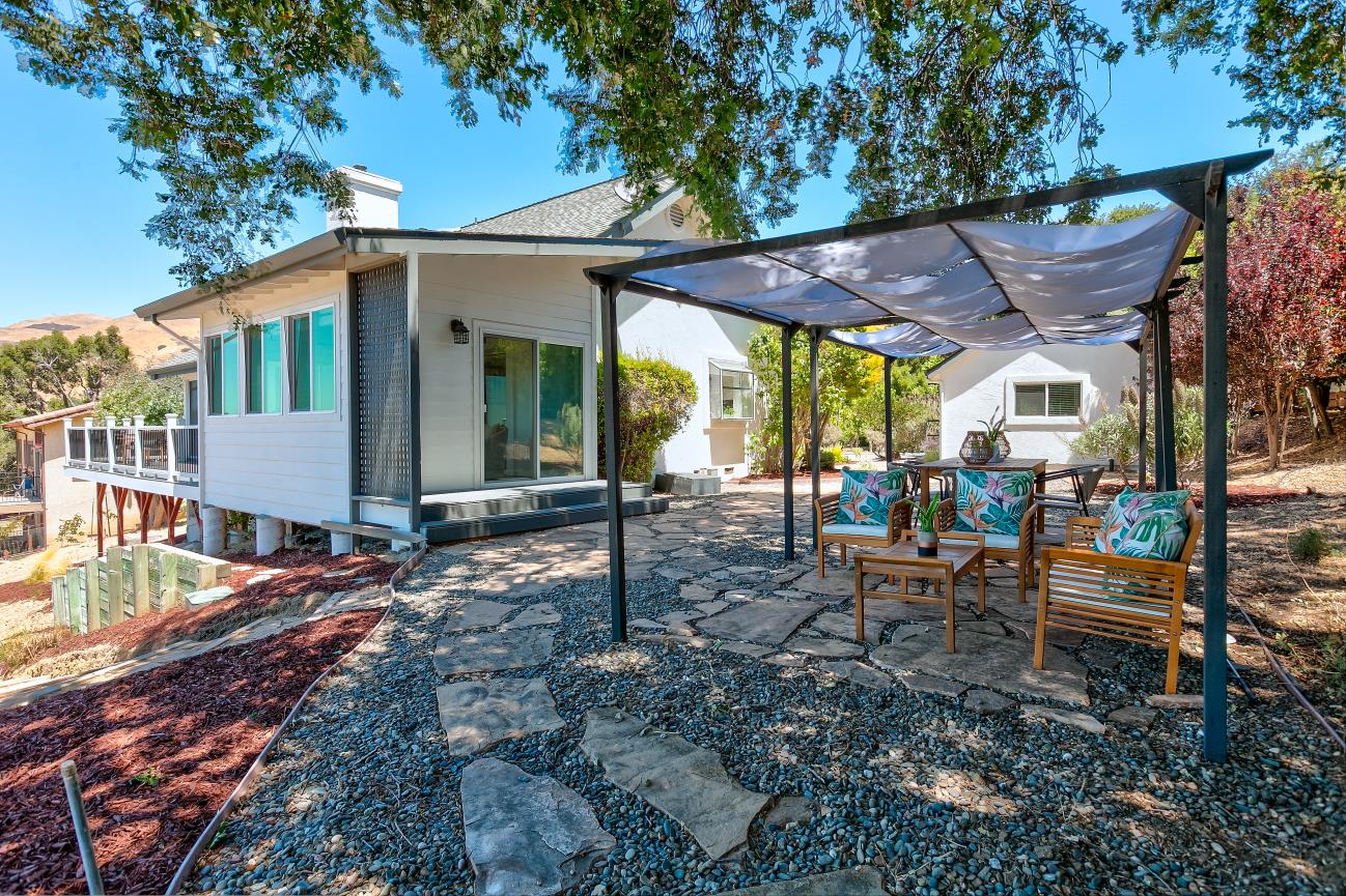 Detail Gallery Image 25 of 66 For 3415 Spring Creek Ln, Milpitas,  CA 95035 - 3 Beds | 2/1 Baths