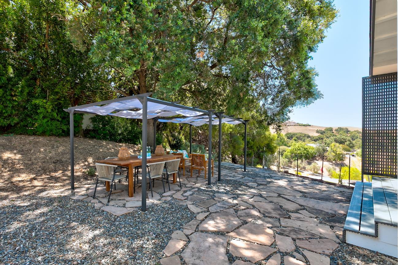 Detail Gallery Image 27 of 66 For 3415 Spring Creek Ln, Milpitas,  CA 95035 - 3 Beds | 2/1 Baths
