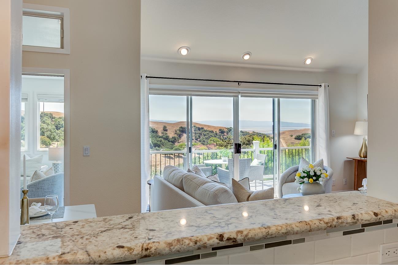 Detail Gallery Image 28 of 66 For 3415 Spring Creek Ln, Milpitas,  CA 95035 - 3 Beds | 2/1 Baths