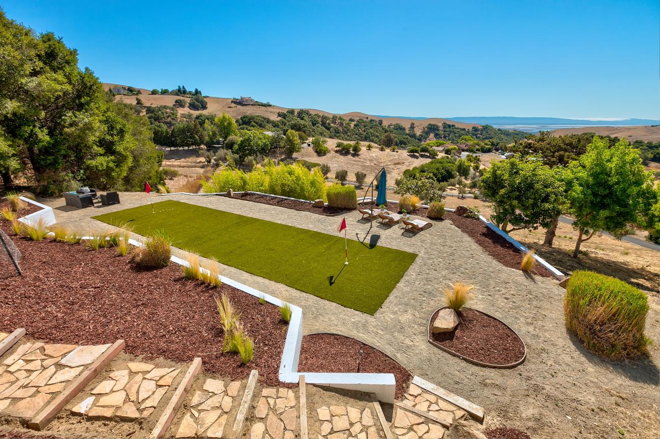 Detail Gallery Image 53 of 66 For 3415 Spring Creek Ln, Milpitas,  CA 95035 - 3 Beds | 2/1 Baths