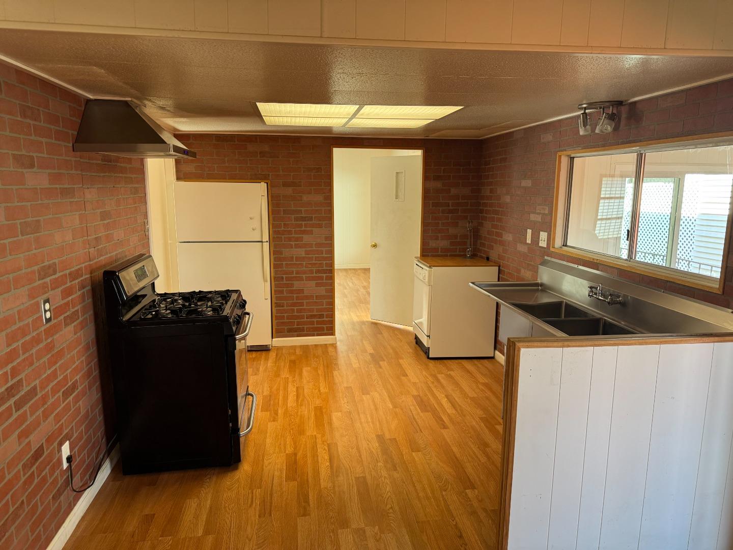 Detail Gallery Image 10 of 22 For 4425 Clares #7,  Capitola,  CA 95010 - 2 Beds | 2 Baths