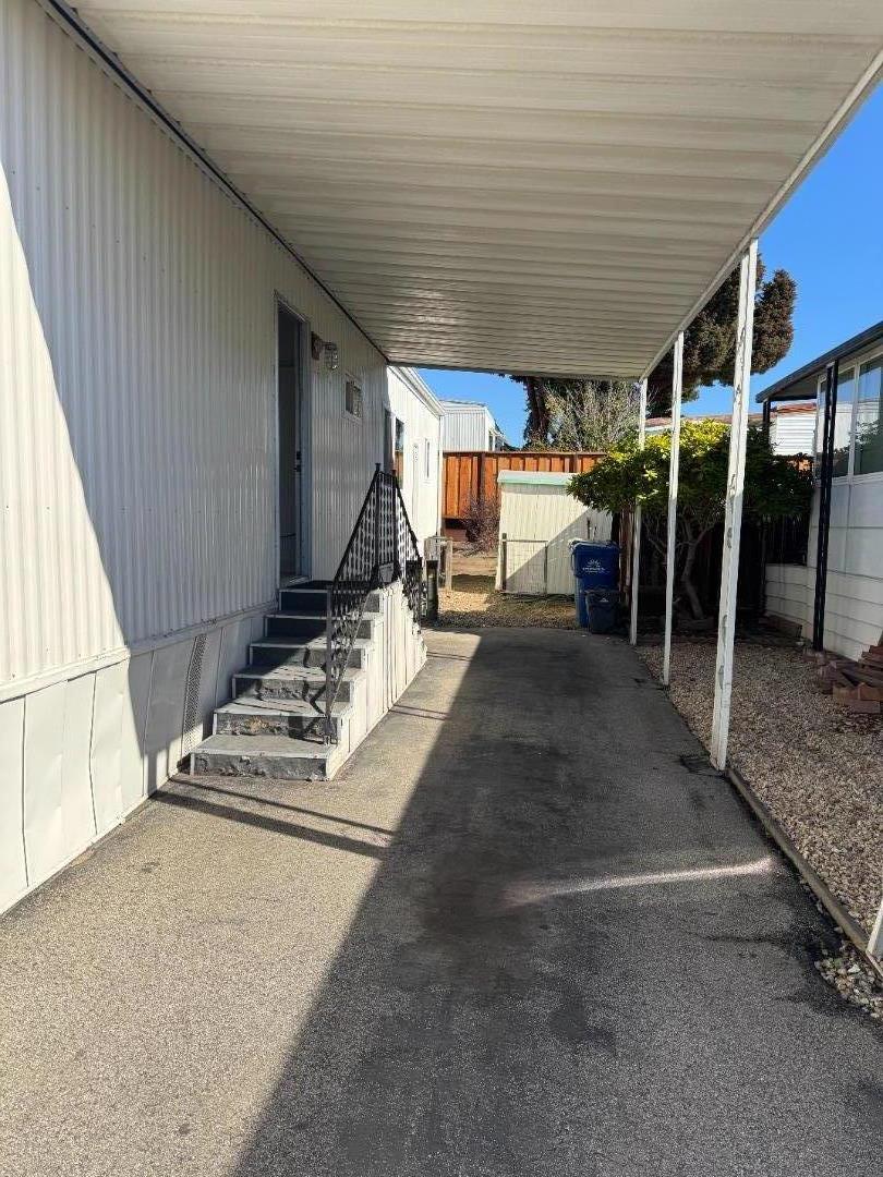 Detail Gallery Image 3 of 22 For 4425 Clares #7,  Capitola,  CA 95010 - 2 Beds | 2 Baths