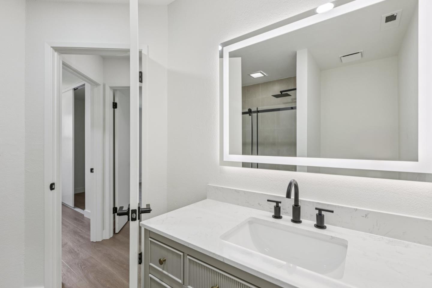 Detail Gallery Image 22 of 50 For 1741 Abington Ct, San Jose,  CA 95131 - 3 Beds | 2/1 Baths
